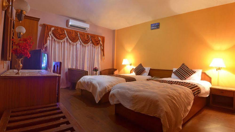 Kathmandu Prince Hotel Exterior foto